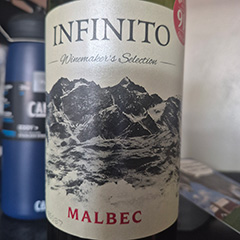 Infinito wine label